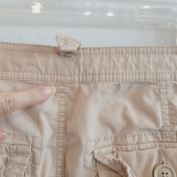 Duo Maternity Beige Pants/Capris Size Large - Picture 7 of 12
